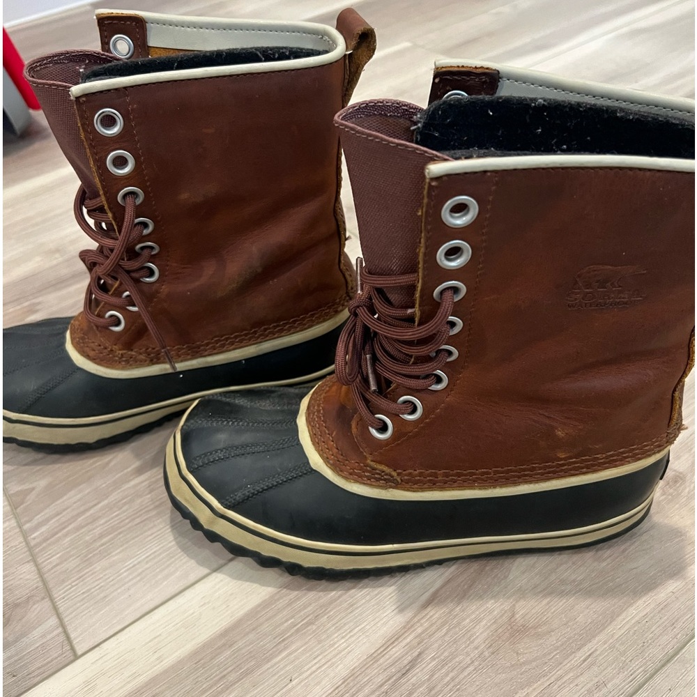 Sorel boots Sz 7.5
